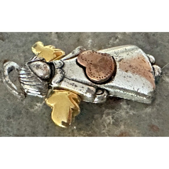 Angel Brooch AJMC Gold Tone Wings Silver Tone Dress Heart Motif Pin vintage - Picture 2 of 12